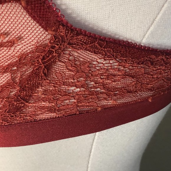 GAP Body Bralette Red Lace size XS - Picture 5 of 7